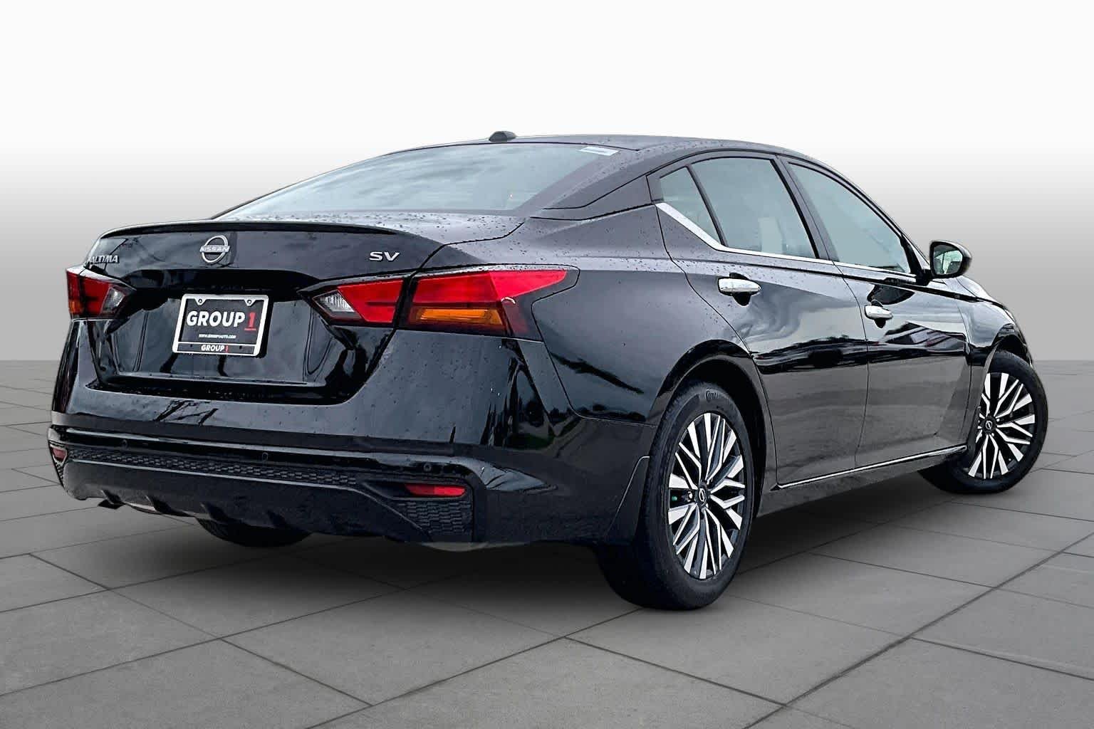 Certified Used 2024 Super Black Nissan 2.5 SV image 13