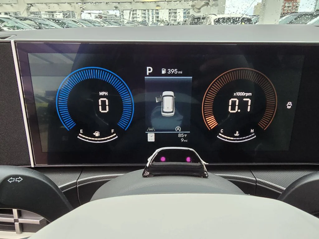 New 2027 Gray Hyundai SEL image 17