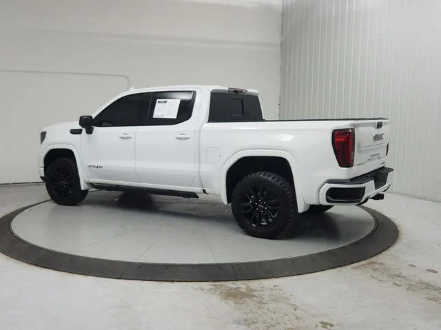 Used 2023 White GMC AT4X image 6