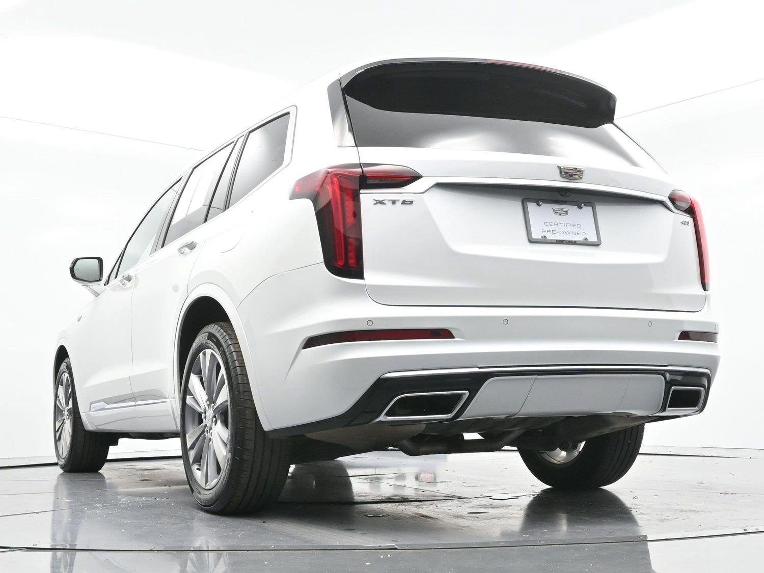Used 2024 Crystal White Tricoat Cadillac Premium Luxury image 40