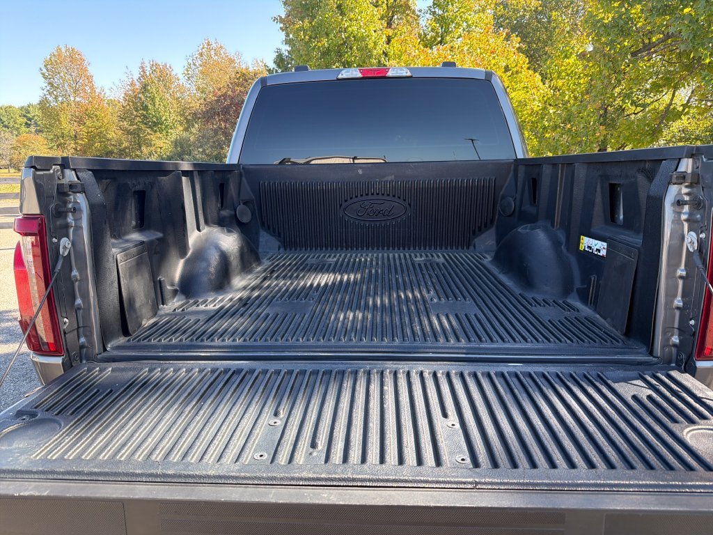 Used 2025 Gray Ford XLT image 20