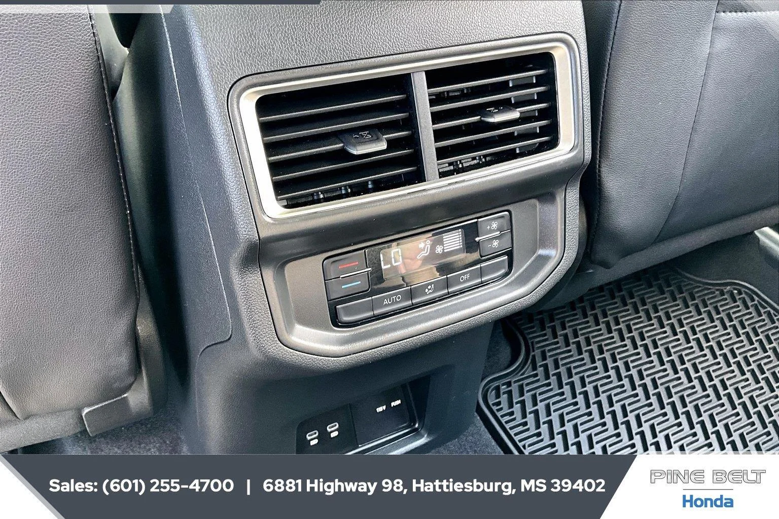 Used 2024 Silver Mist Metallic Volkswagen 2.0T SE w/Technology image 25