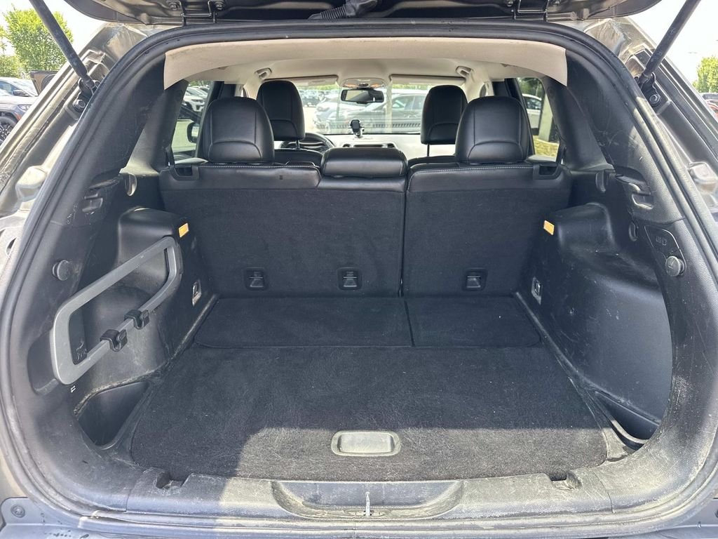 Used 2016 Green Jeep Limited image 30