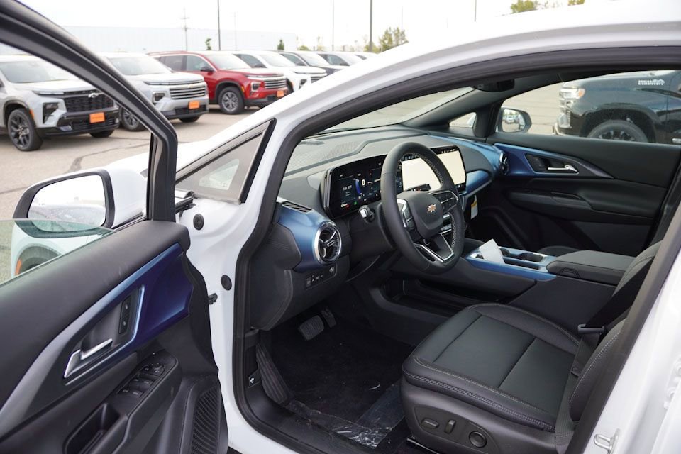 2026 Chevrolet Equinox EV 2LT - Photo 10