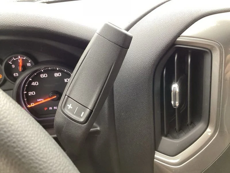New 2026 Summit White Chevrolet Work Truck image 21