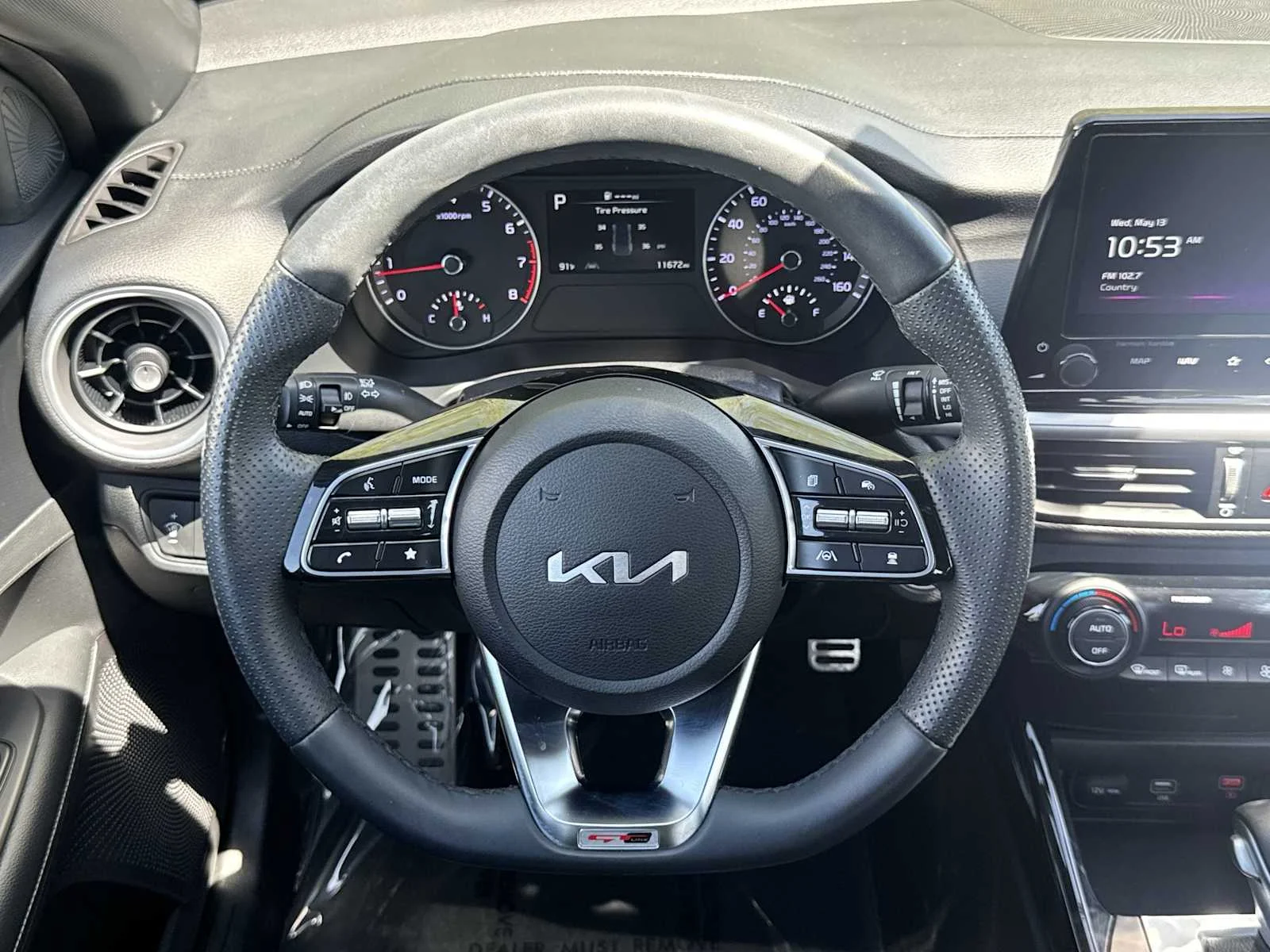 Used 2023 Gravity Gray Kia GT-Line image 19
