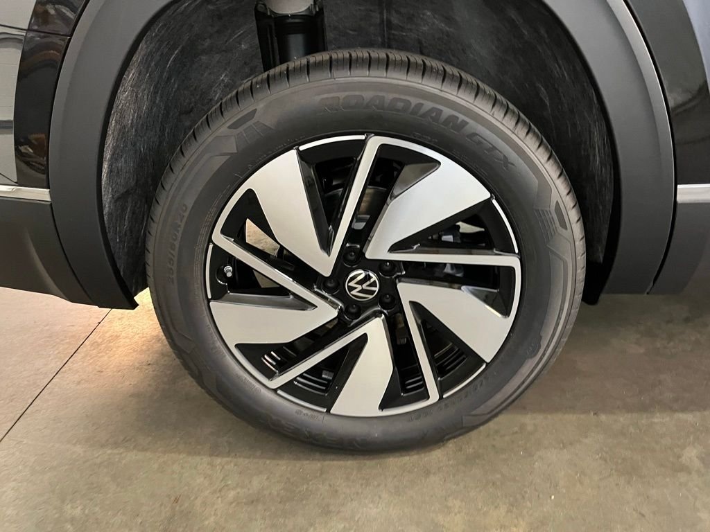 New 2026 Black Volkswagen 2.0T SEL image 29