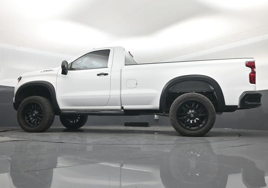 Used 2024 White Chevrolet WT image 15