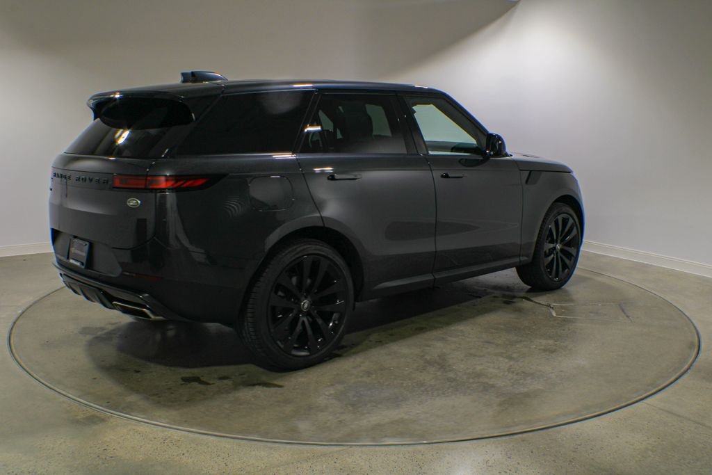 Certified Used 2023  Land Rover SE image 6