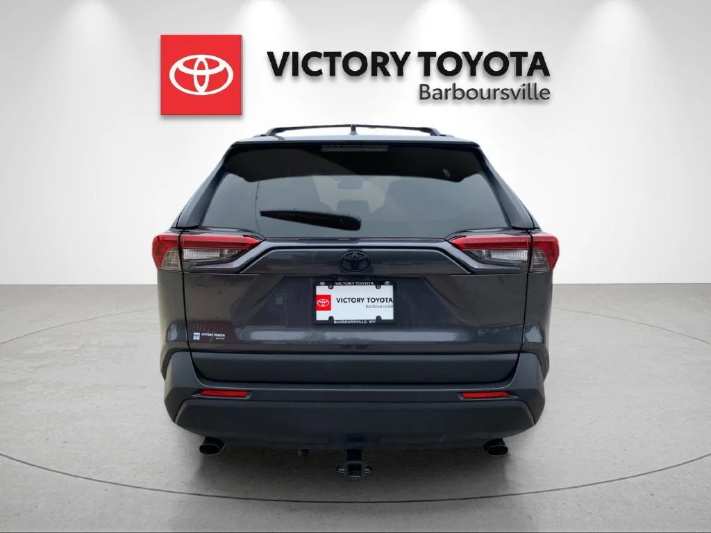 Used 2025 Gray Toyota XLE image 4