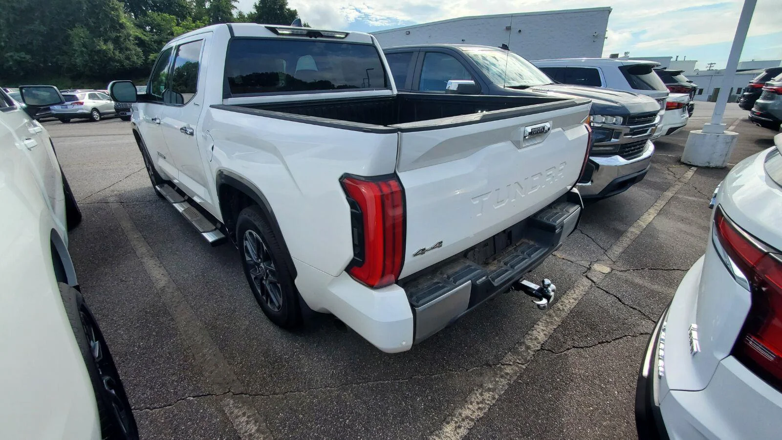 Used 2023 Ice Cap Toyota Limited image 8