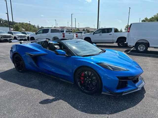 Used 2025 Riptide Blue Metallic Chevrolet 2LZ image 3