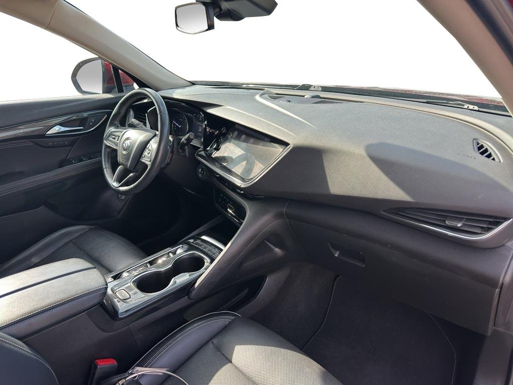 Used 2022  Buick Essence image 6