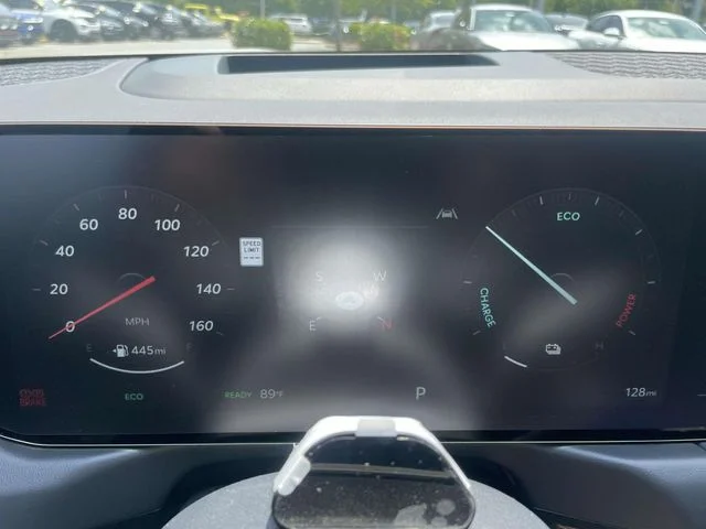 New 2027 White Kia X-Line SX Prestige image 28