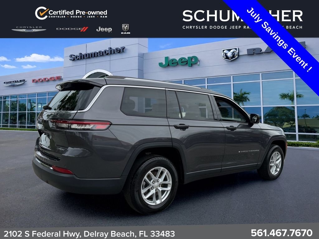 Used 2023 Gray Jeep Laredo image 7