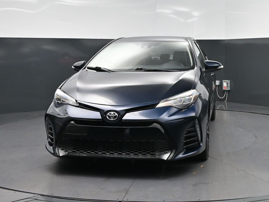 Used 2018 Blue Toyota SE image 10