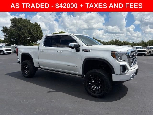 Used 2021 White GMC Denali image 1