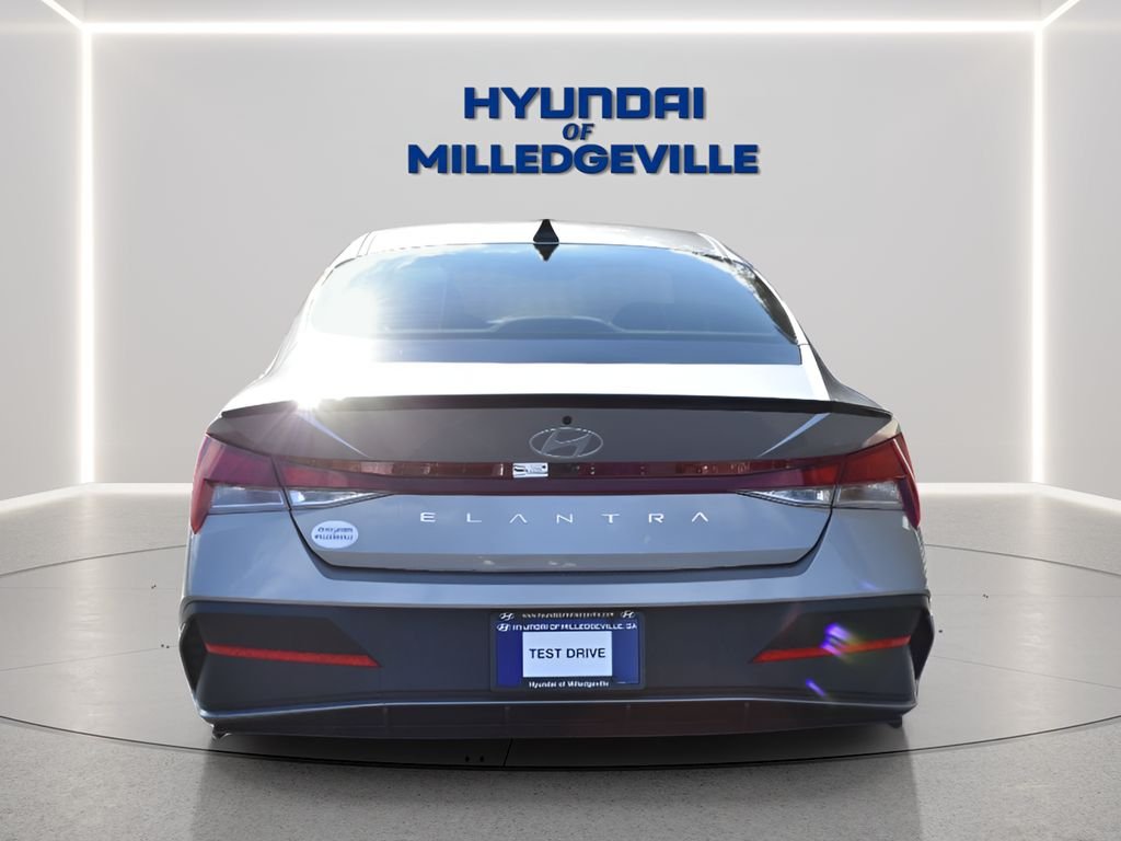 New 2026 Fluid Metal Hyundai SEL Sport image 32