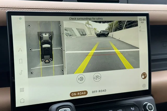 New 2026 Santorini Black Land Rover S image 18