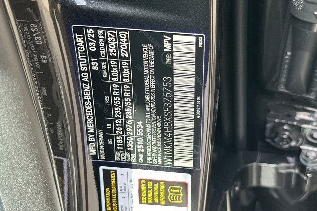 Used 2025  Mercedes-Benz GLC 300 image 28