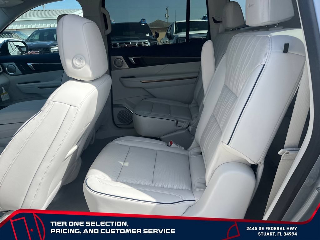 2026 Buick Enclave Avenir - Photo 11