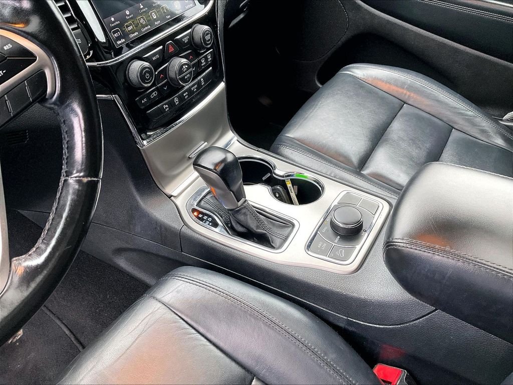 Used 2020 Bright White Clearcoat Jeep Limited image 20