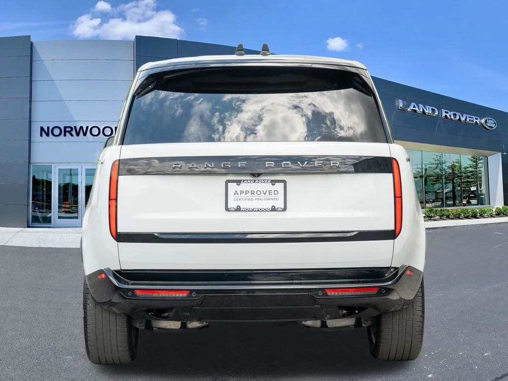 Certified Used 2025 White Land Rover SE image 5