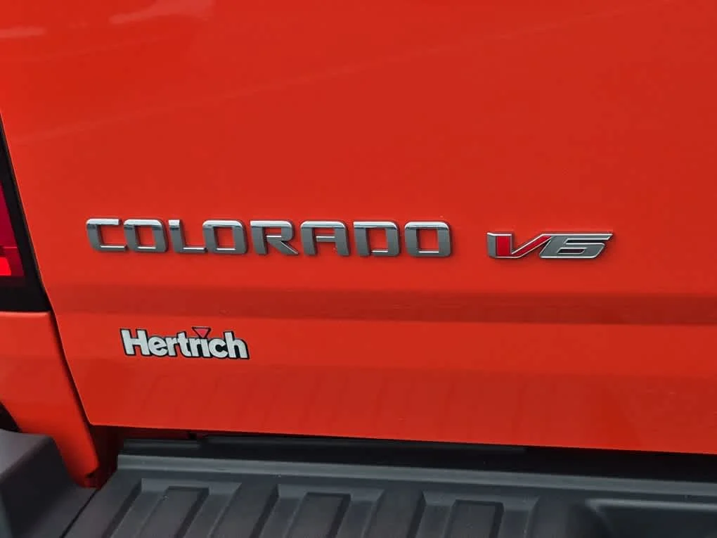 Used 2020 Crush Chevrolet 4WD Z71 image 22