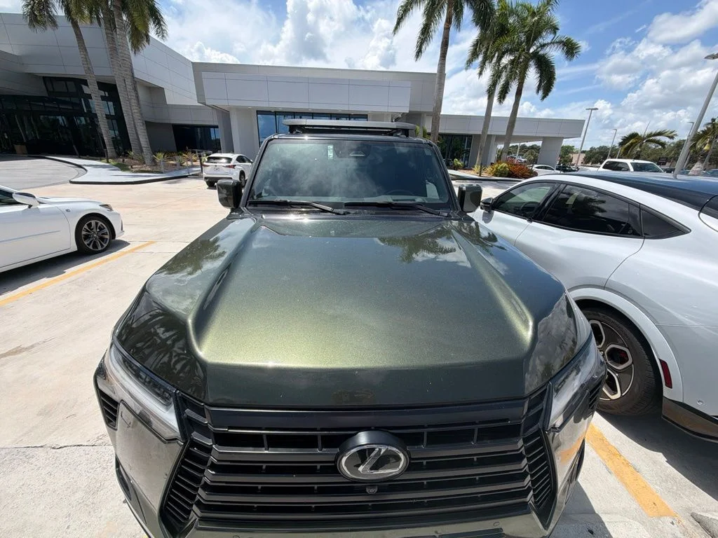 Used 2024 Nori Green Pearl Lexus 550 Luxury image 5