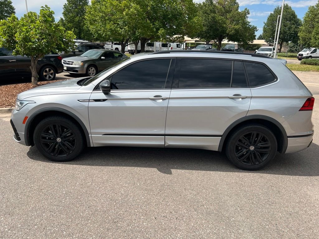 Used 2022 Volkswagen Tiguan SE R-LINE BLACK with VIN 3VV8B7AX8NM048028 for sale in Lone Tree, CO