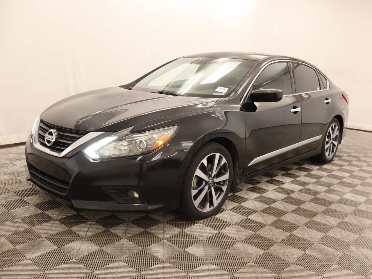2016 Nissan Altima 3.5 SR's photo