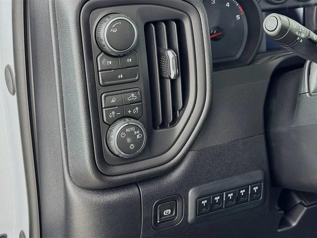 2026 Chevrolet Silverado 3500 HD Work Truck - Photo 10