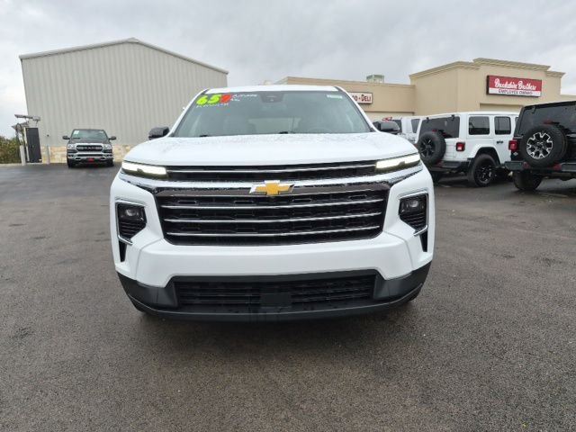 Used 2025 White Chevrolet LT image 7