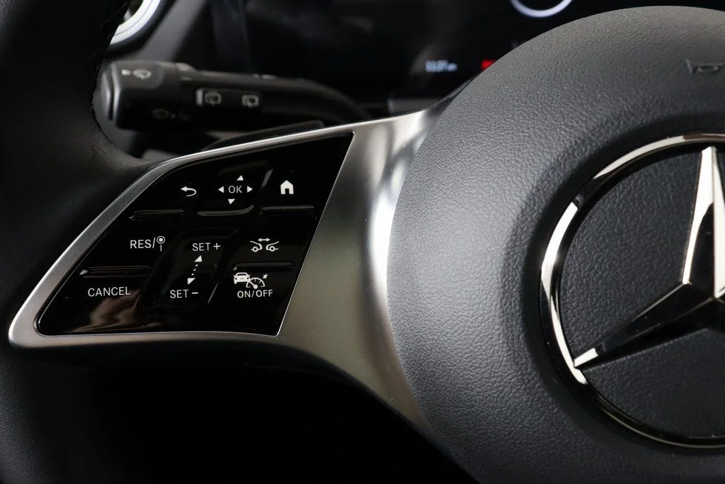 Used 2025 Black Mercedes-Benz GLA 250 image 19