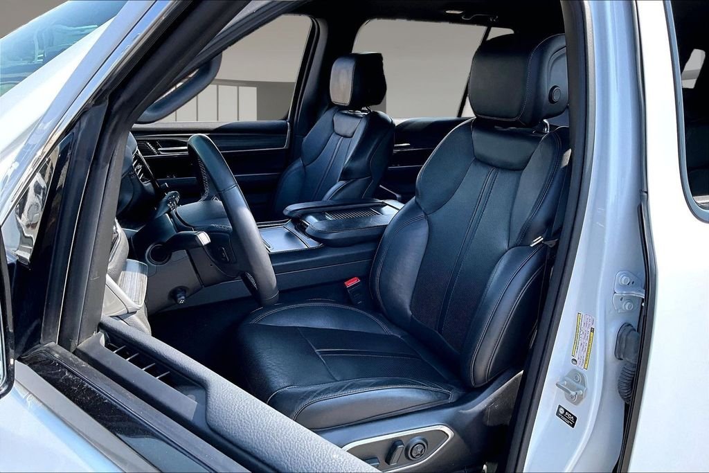 Used 2023 White Jeep Series II image 27