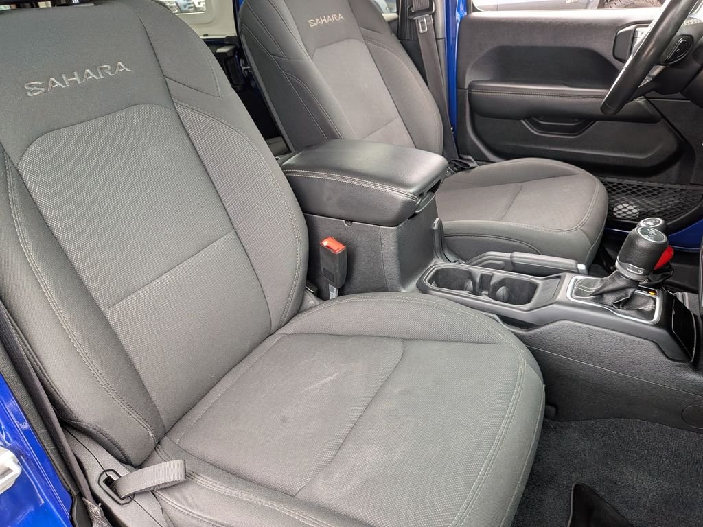 Used 2019 Blue Jeep Unlimited Sahara image 29