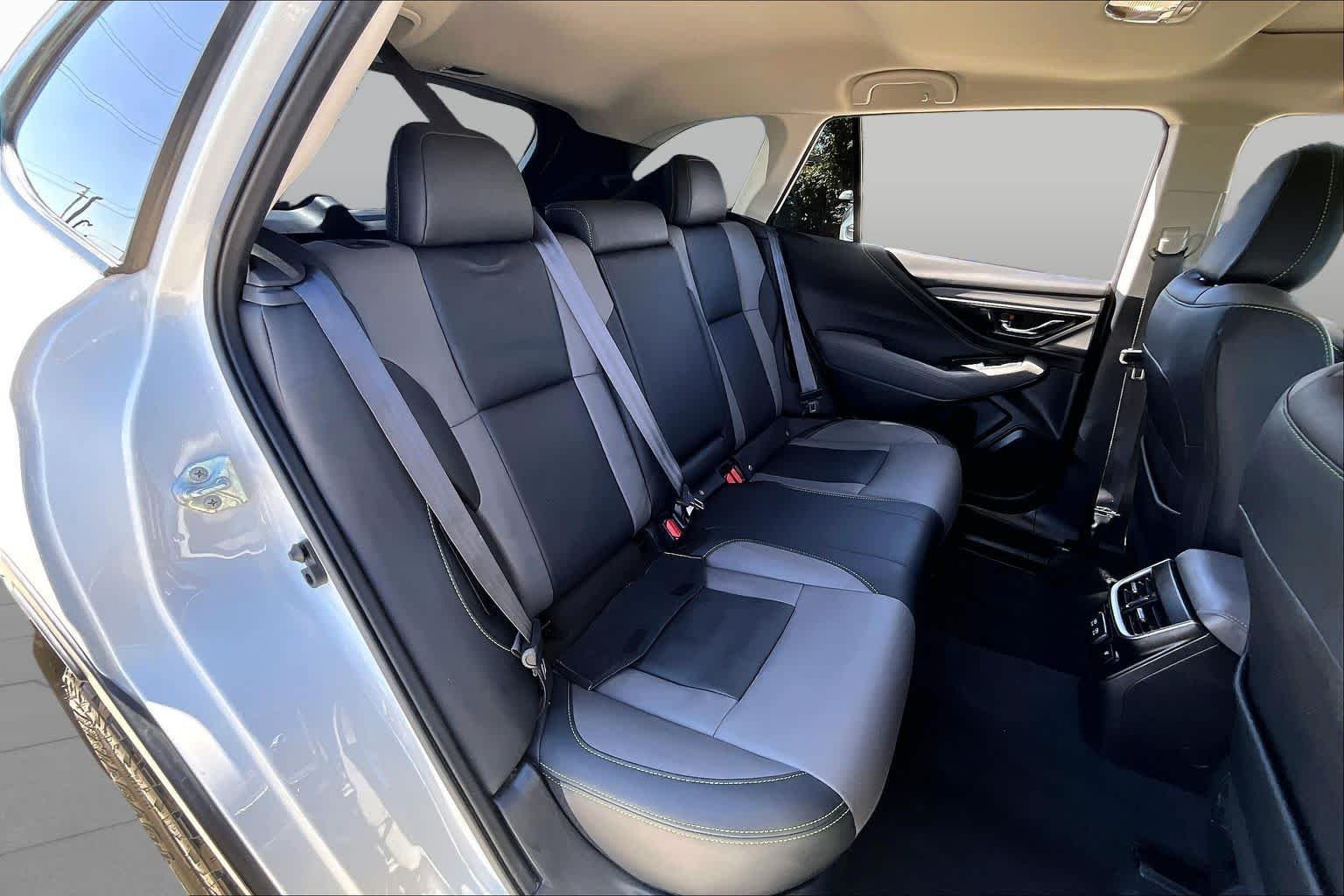 Used 2022 Crystal White Pearl Subaru Onyx Edition XT image 8