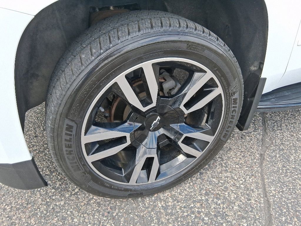 Used 2019 SUMMIT WHITE Chevrolet Premier image 7