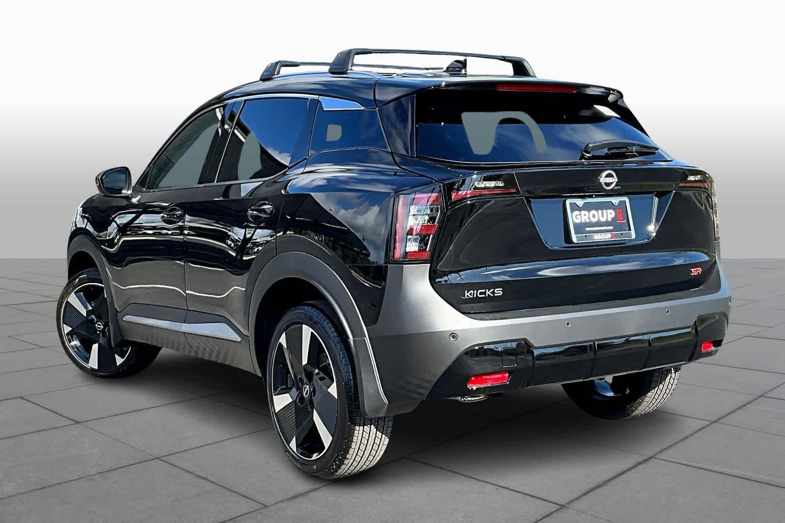 2026 Nissan KICKS SR - Photo 12