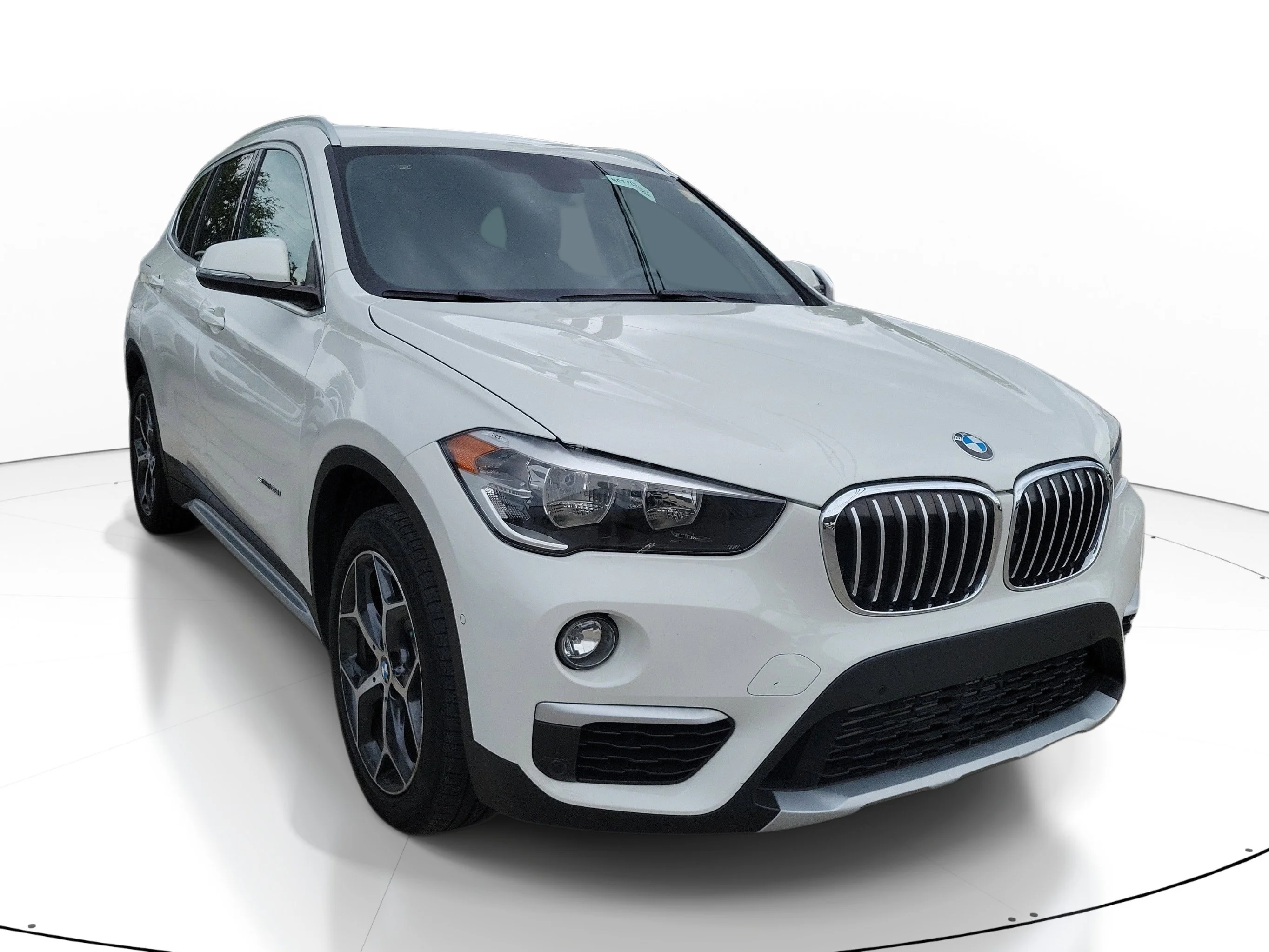 Used 2018 Alpine White BMW sDrive28i image 1