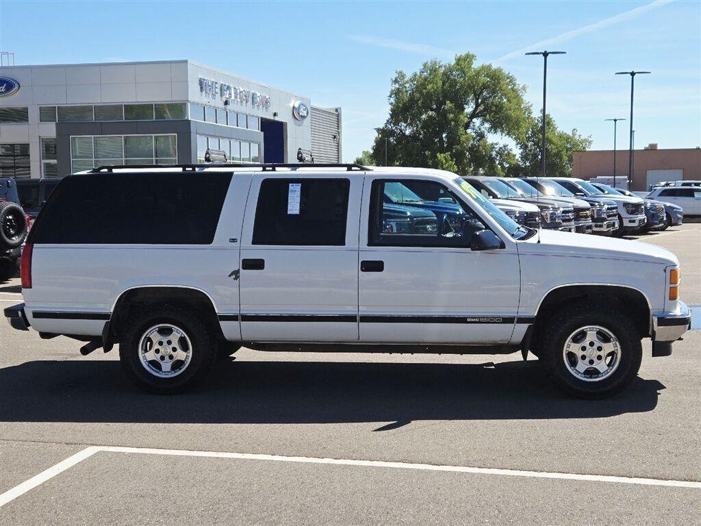 Used 1999 Summit White GMC BASE image 4
