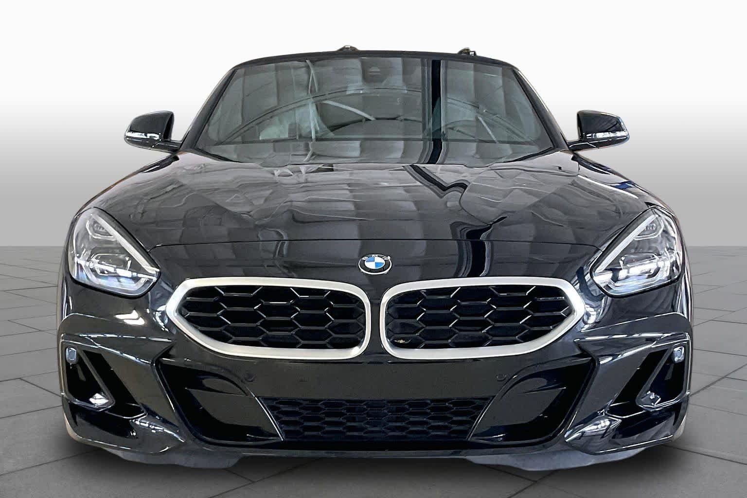 Certified Used 2023 Black Sapphire Metallic BMW sDrive30i image 3
