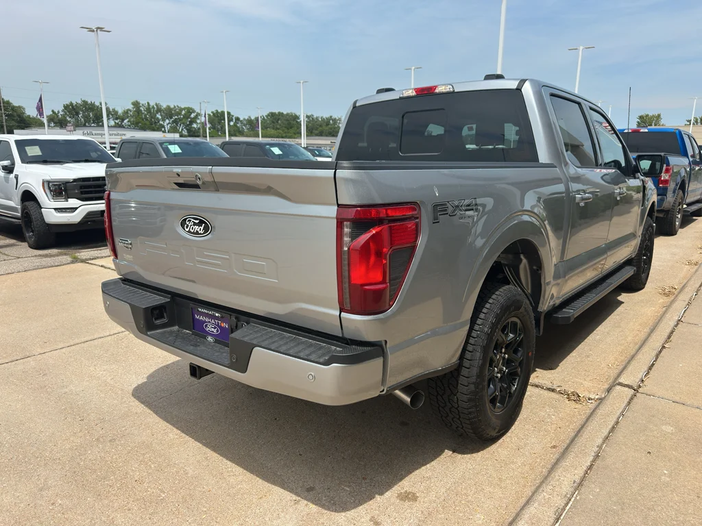 New 2026 Iconic Silver Metallic Ford XLT image 5