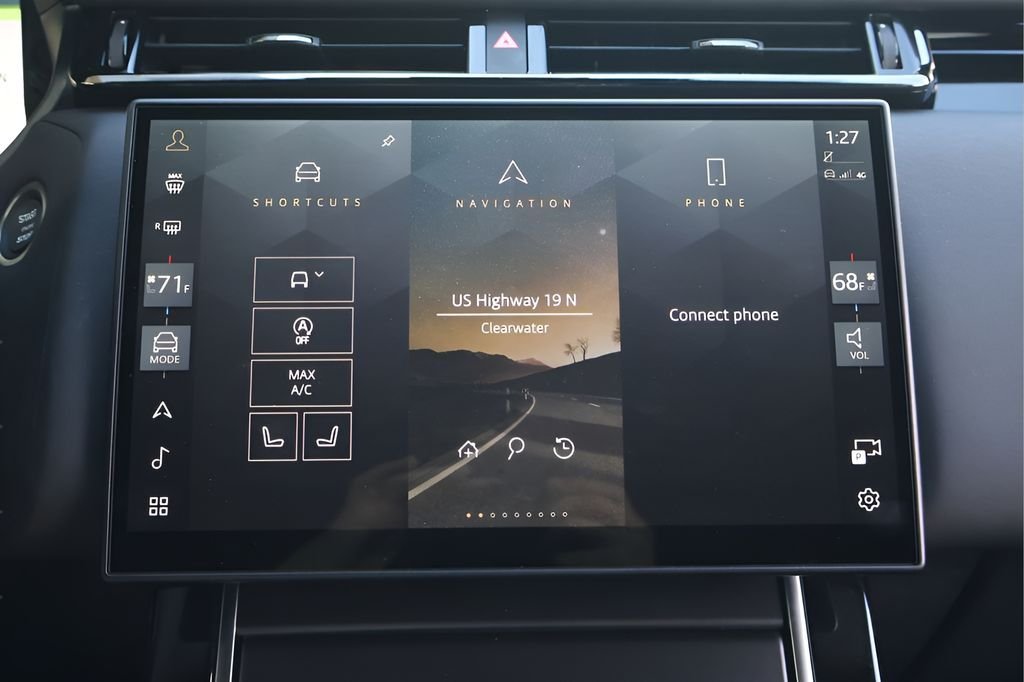 New 2026 Fuji White Land Rover Dynamic SE image 24