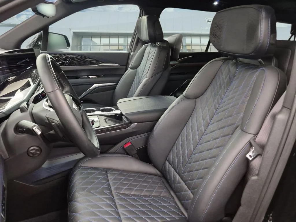 2026 Cadillac Escalade IQL Sport - Photo 10