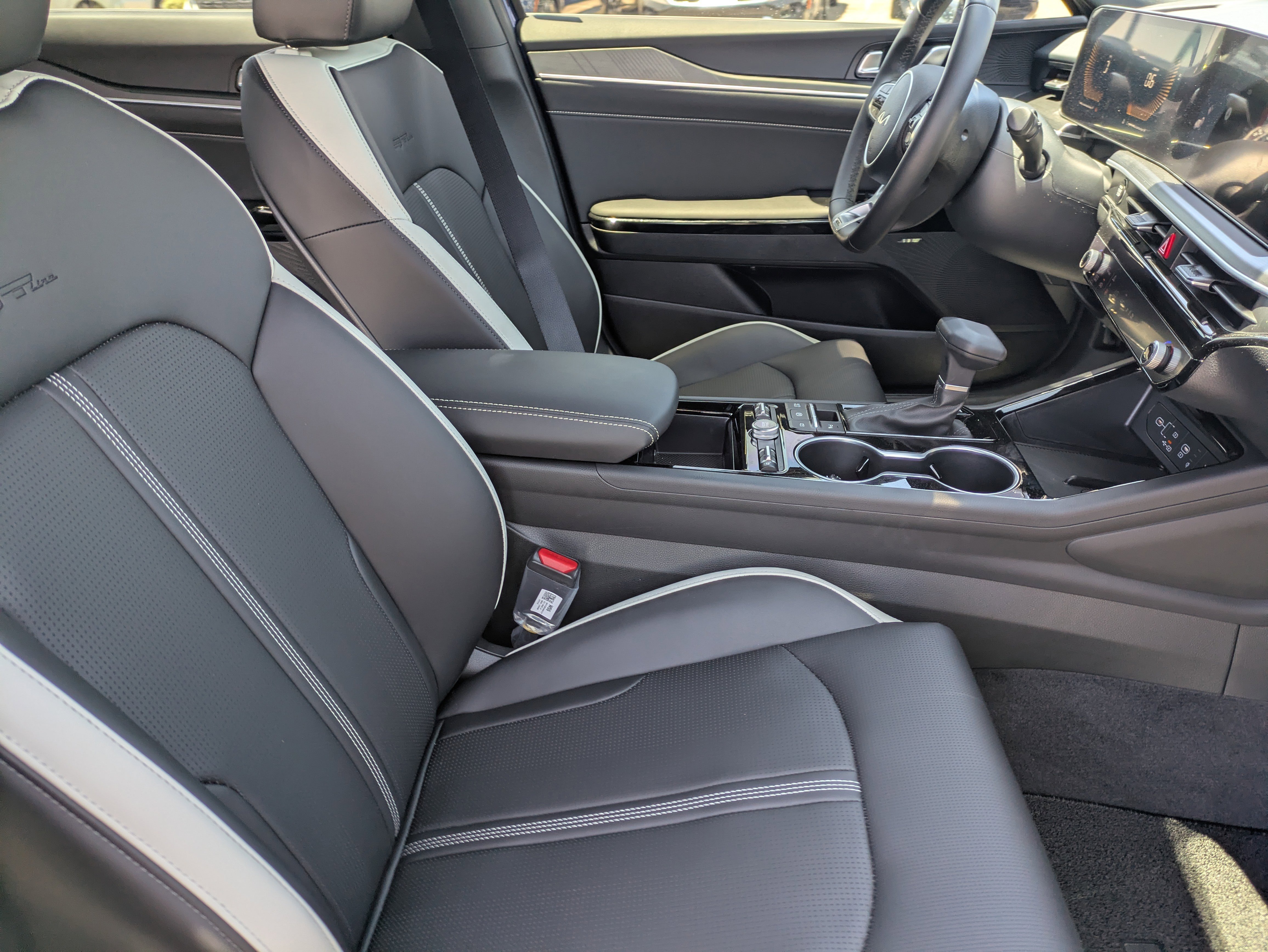 New 2026 Yacht Blue Kia GT-Line FWD image 11