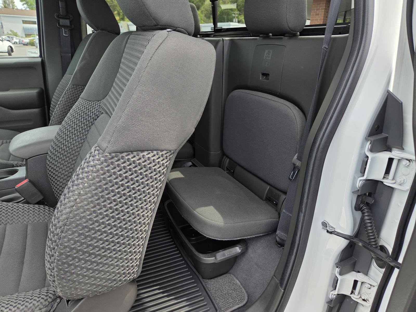Used 2020 Glacier White Nissan SV image 13