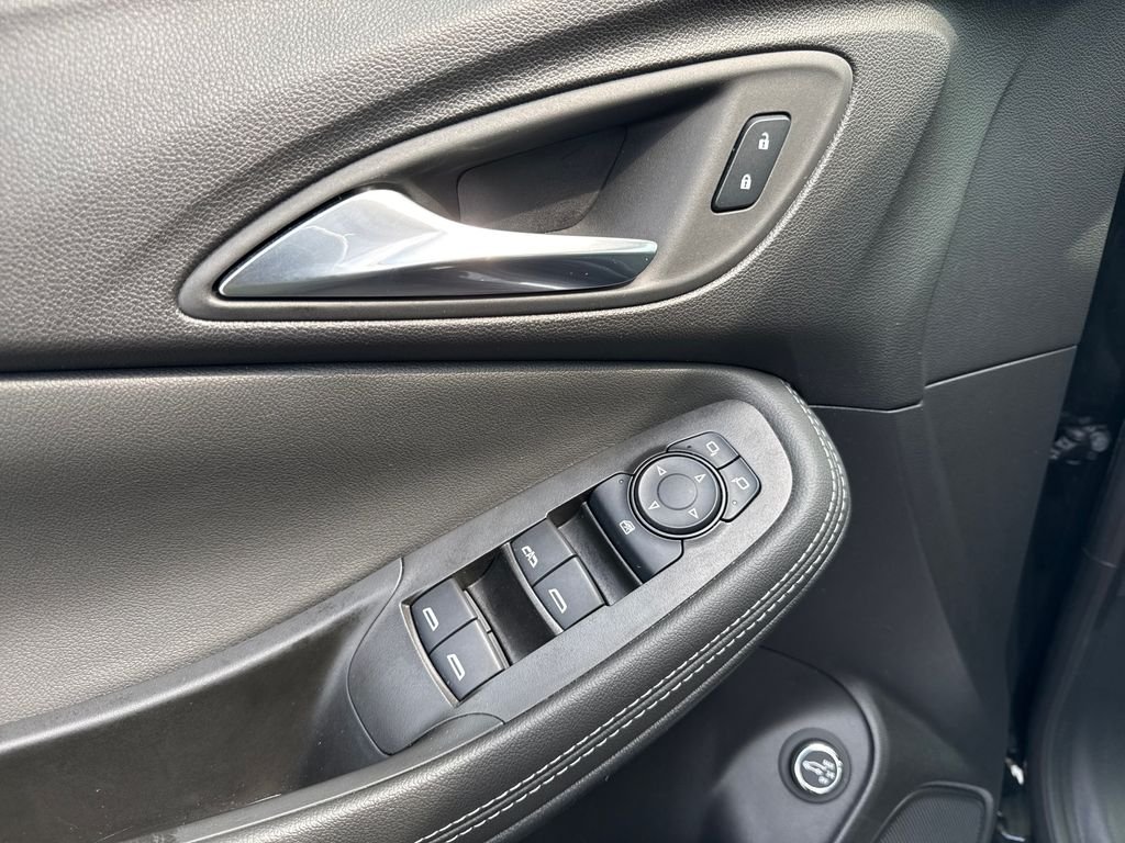 Used 2023 Black Buick Select image 14