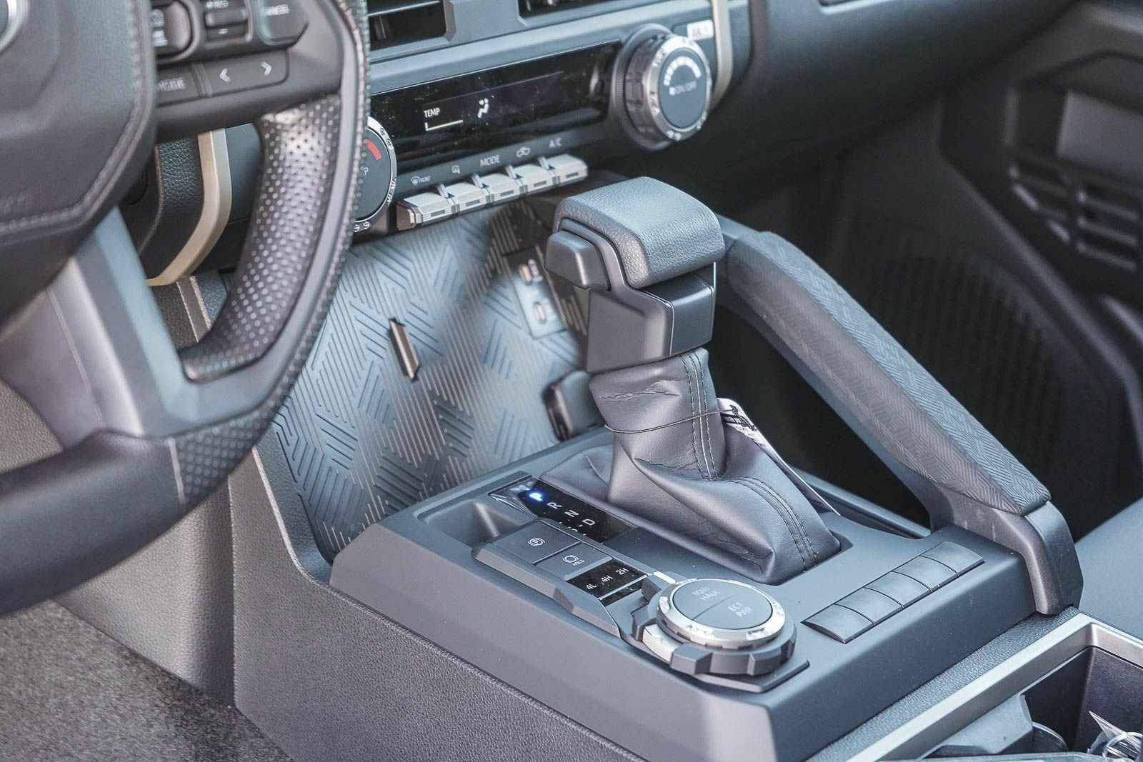 2026 Toyota Tacoma SR5 - Photo 19