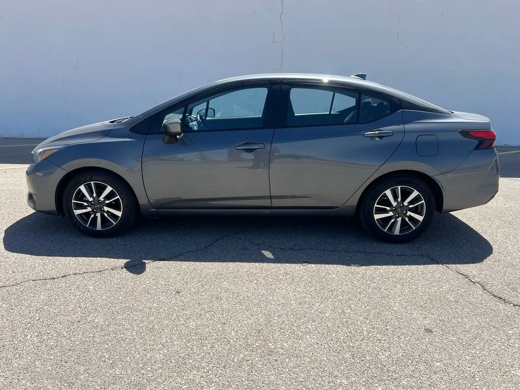 Used 2025 Gray Nissan SV image 2